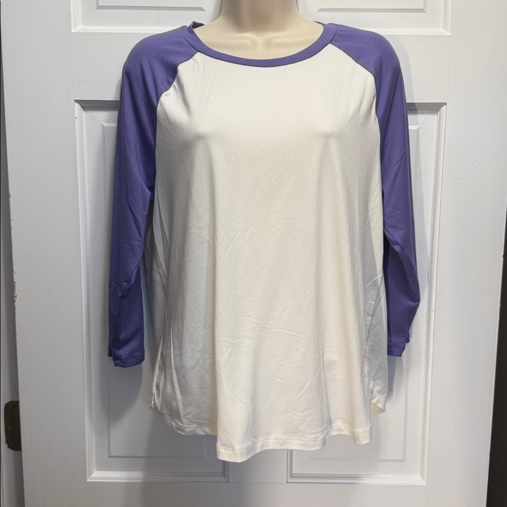Eddie Bauer white and purple sleepwear t shirt